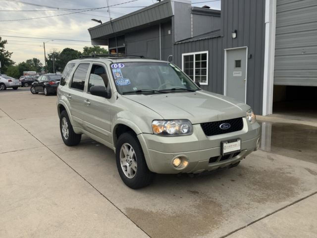 FORD ESCAPE LIM 2005