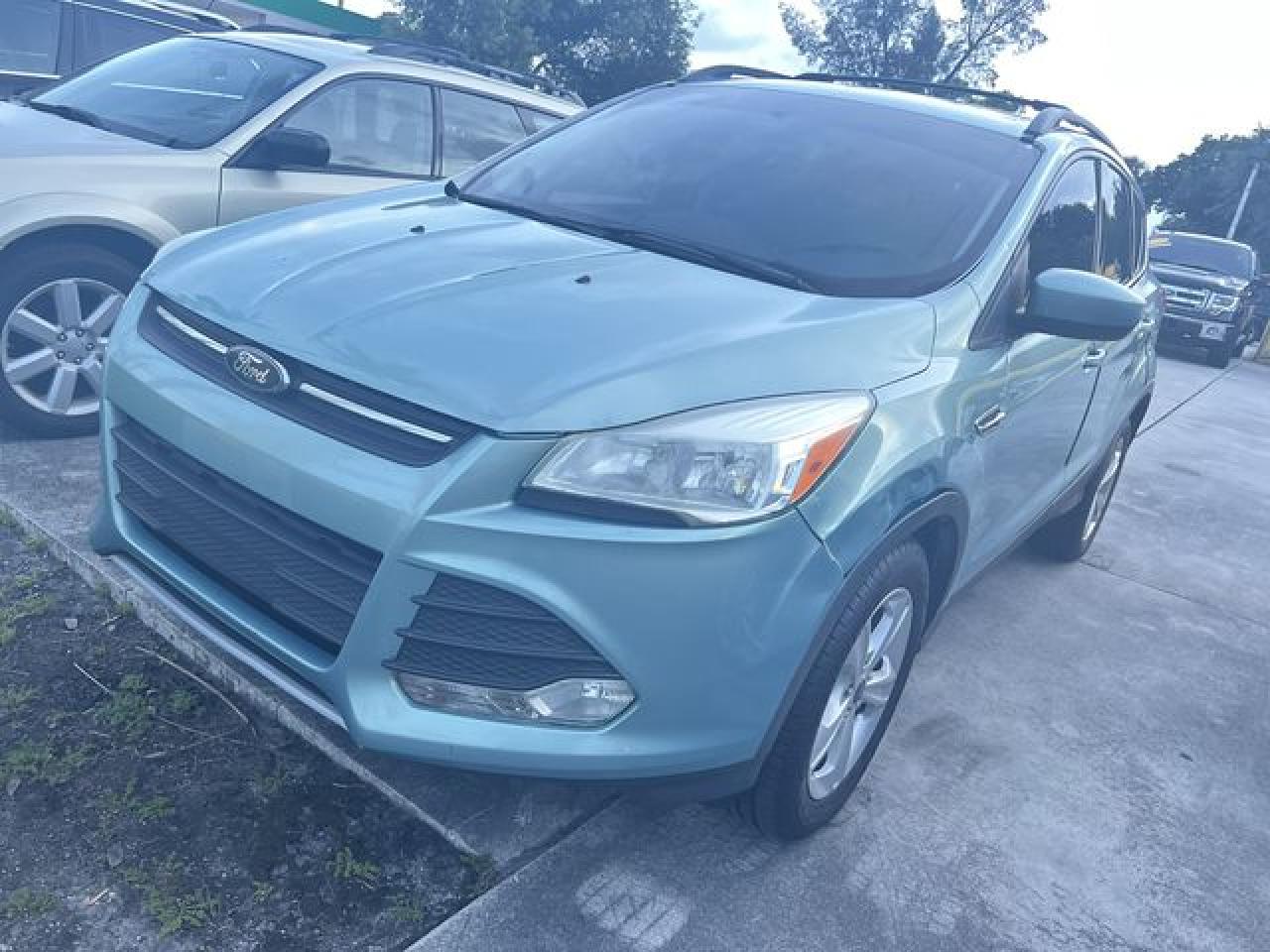 FORD ESCAPE SE 2013