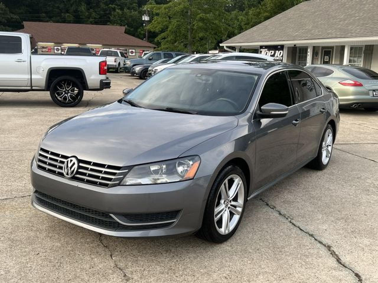 VOLKSWAGEN PASSAT 2015