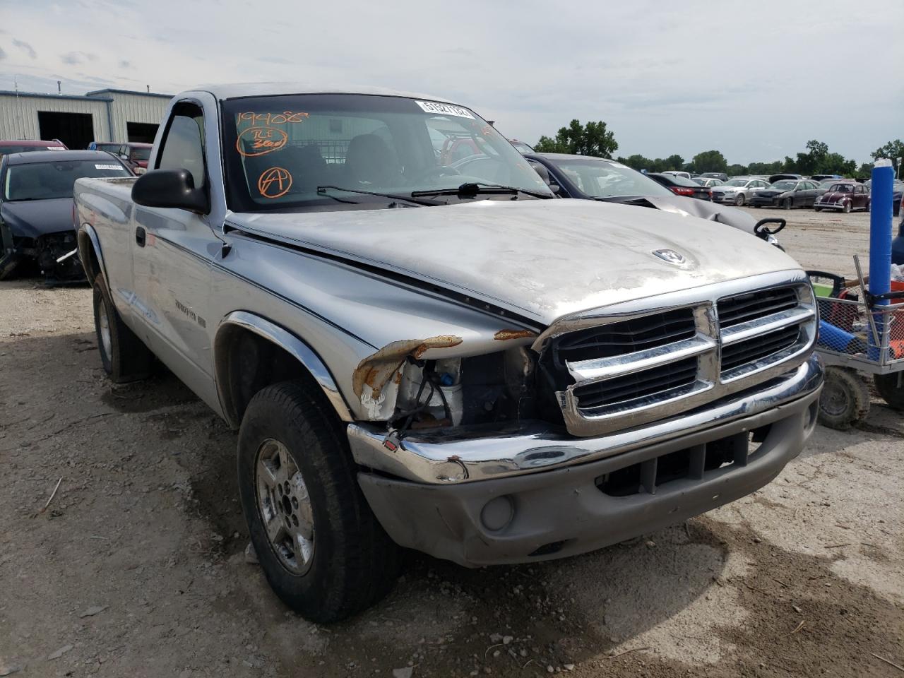 DODGE DAKOTA 2001