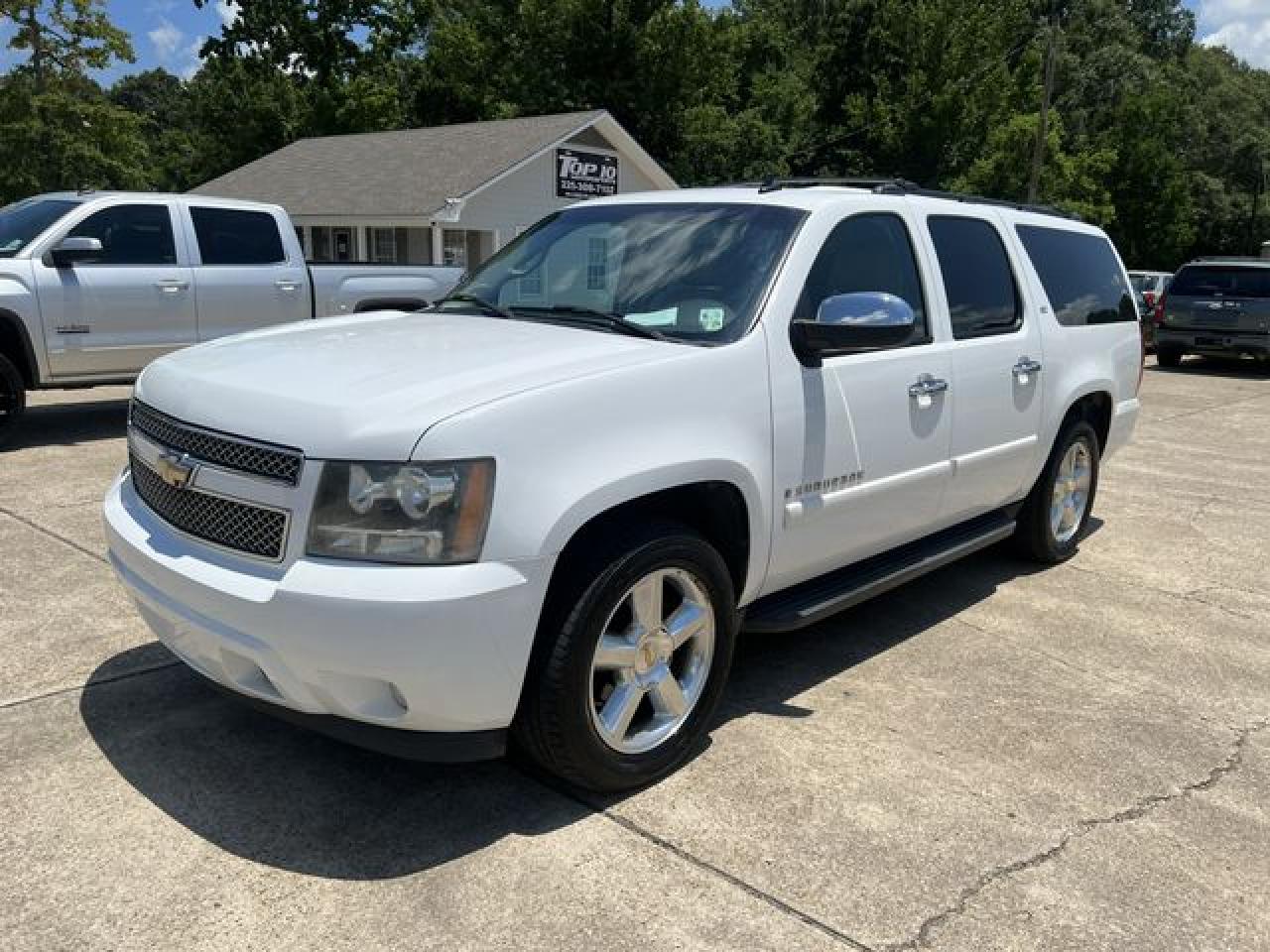 CHEVROLET SUBURBAN 2008