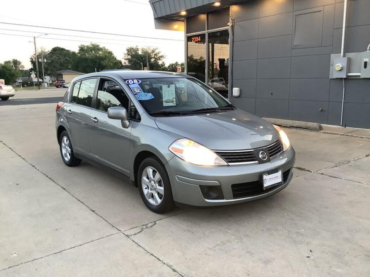 NISSAN VERSA S 2008