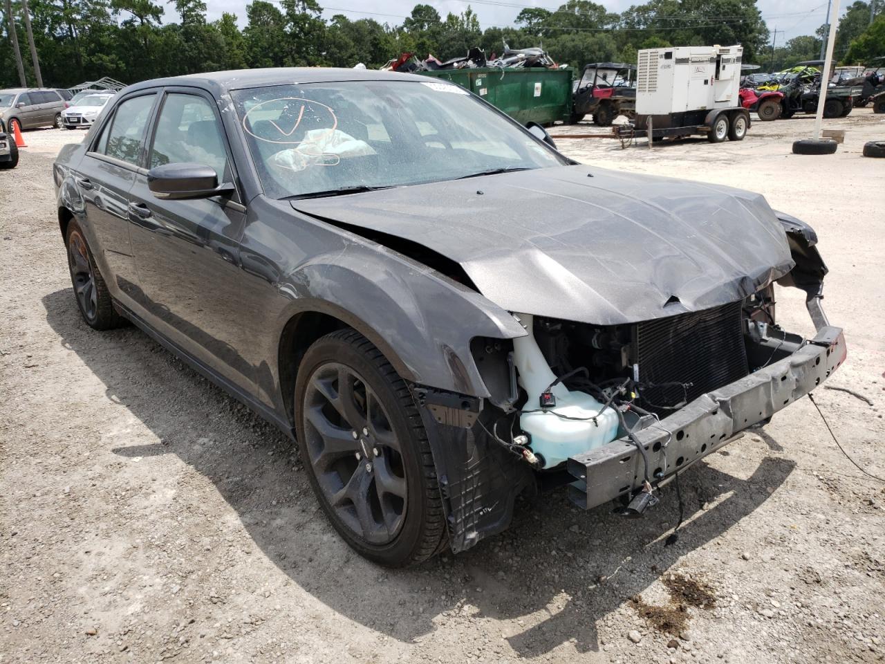 Chrysler 300 2021
