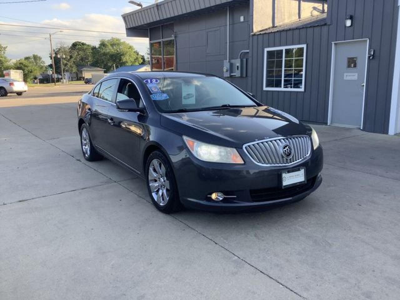 BUICK LACROSSE 2012