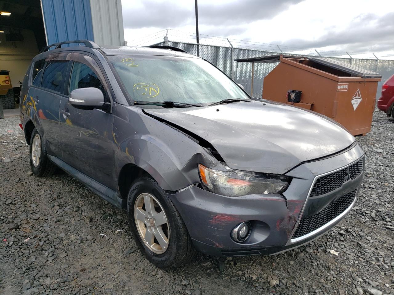 MITSUBISHI OUTLANDER 2011