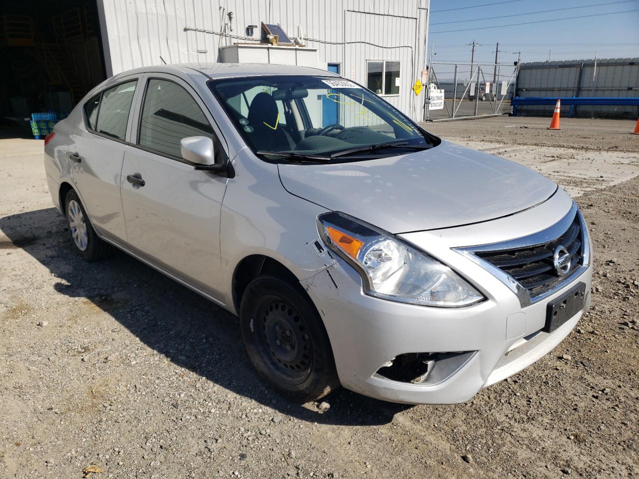 Nissan Versa 2016