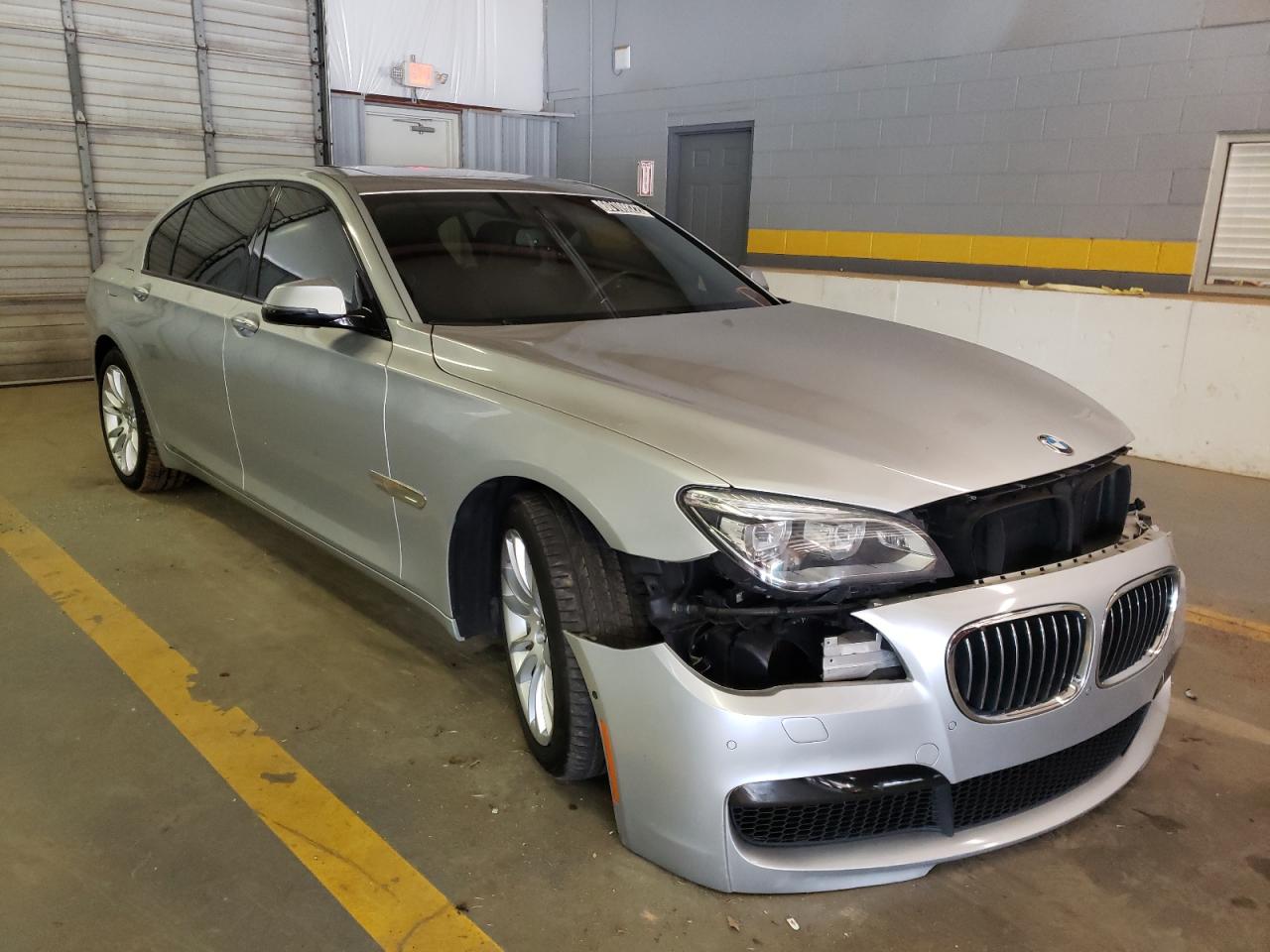 BMW 7 SERIES 2015