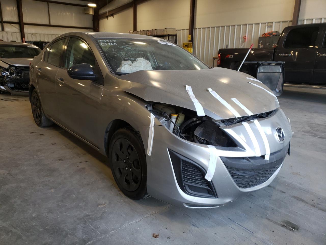 MAZDA 3 2010