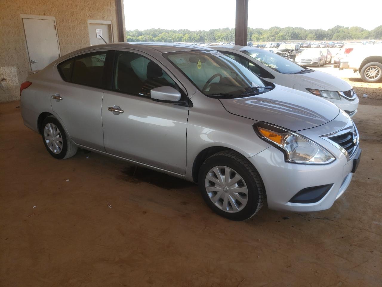 Nissan Versa 2019