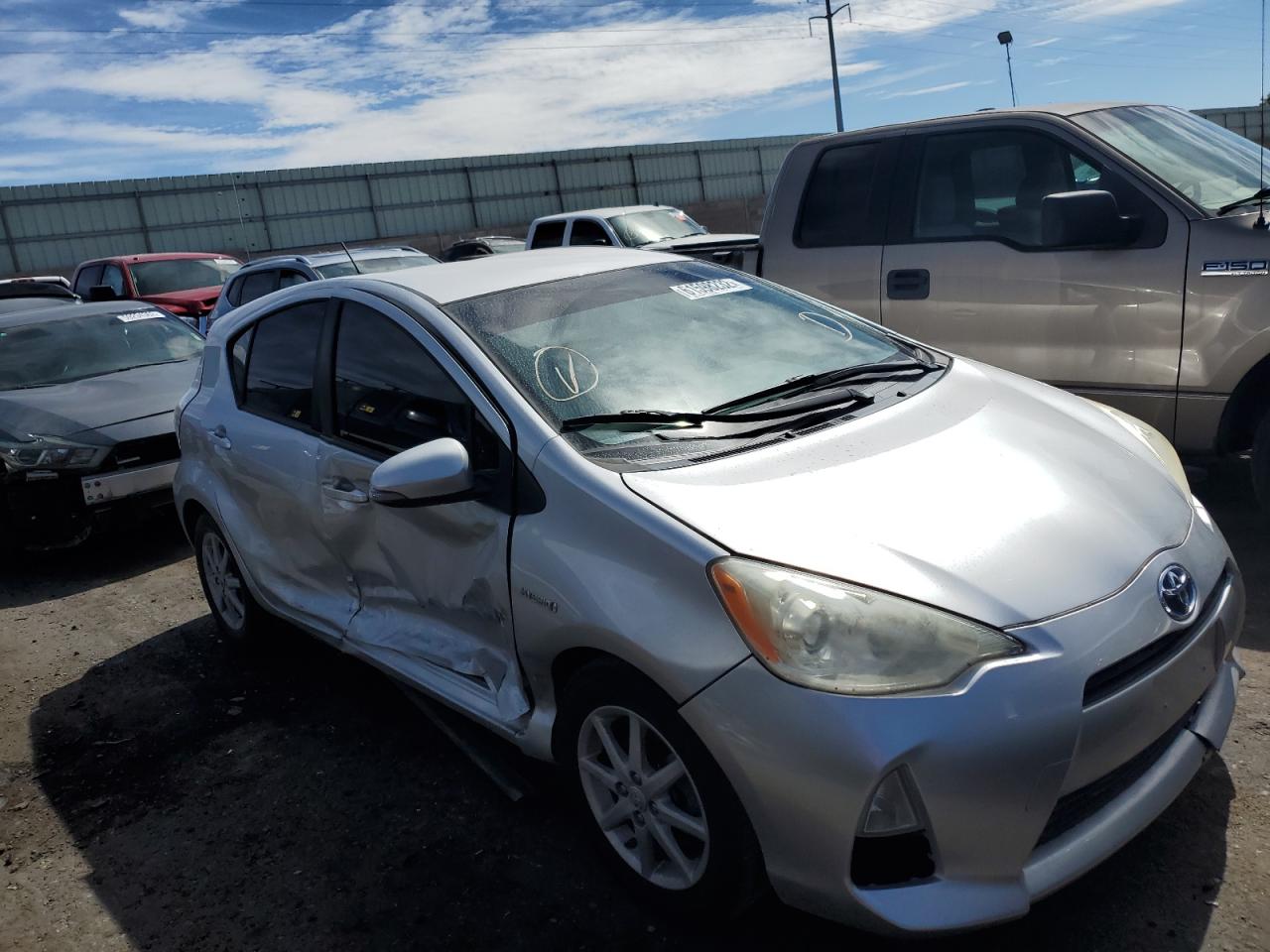 Toyota Prius c 2013