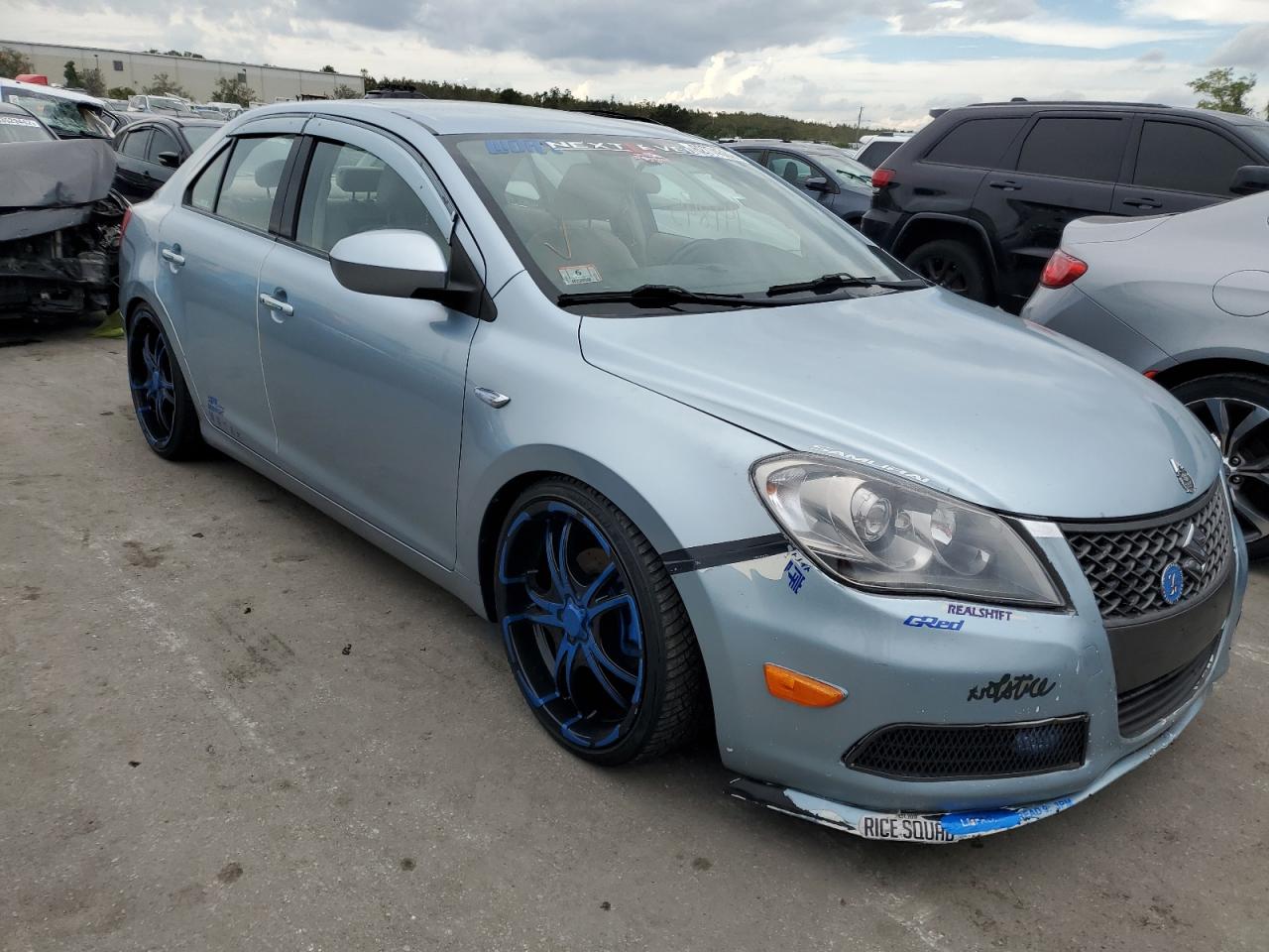 Suzuki Kizashi 2010