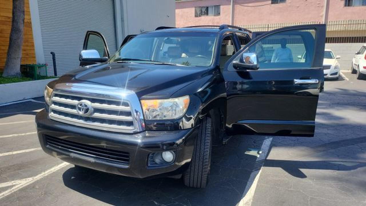 TOYOTA SEQUOIA 2010