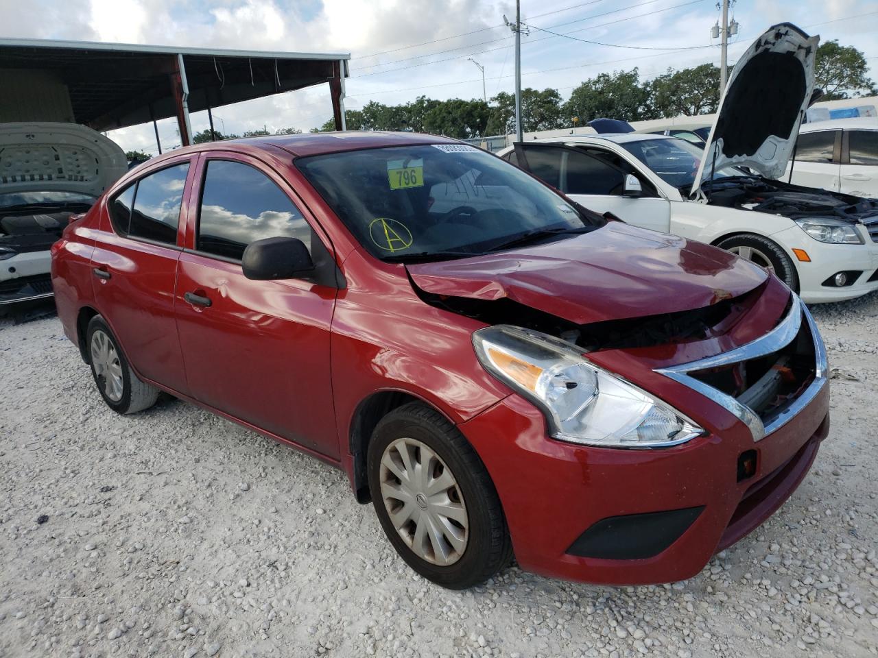 Nissan Versa 2015