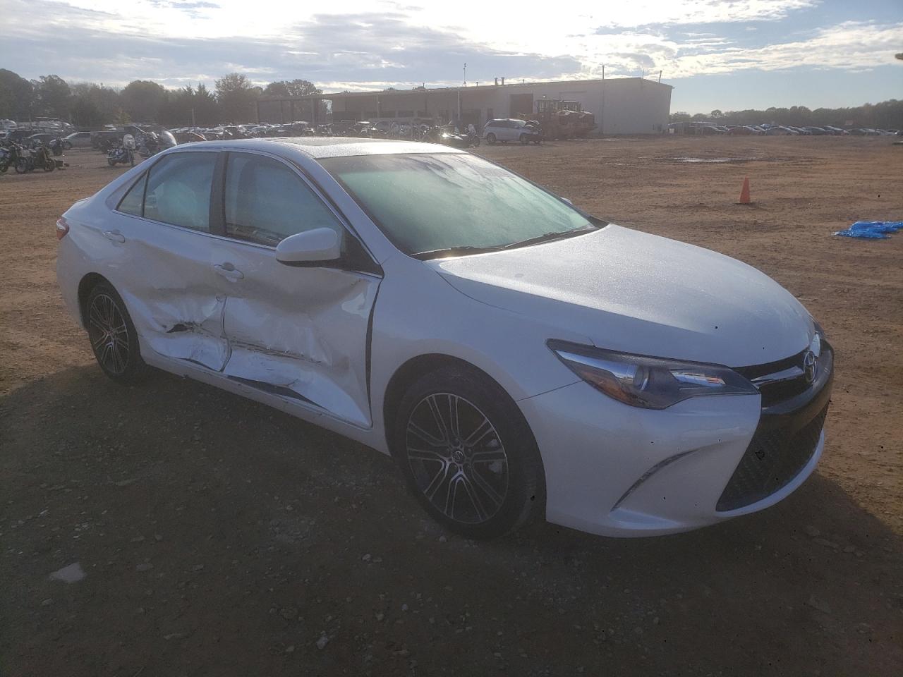 Toyota Camry 2016