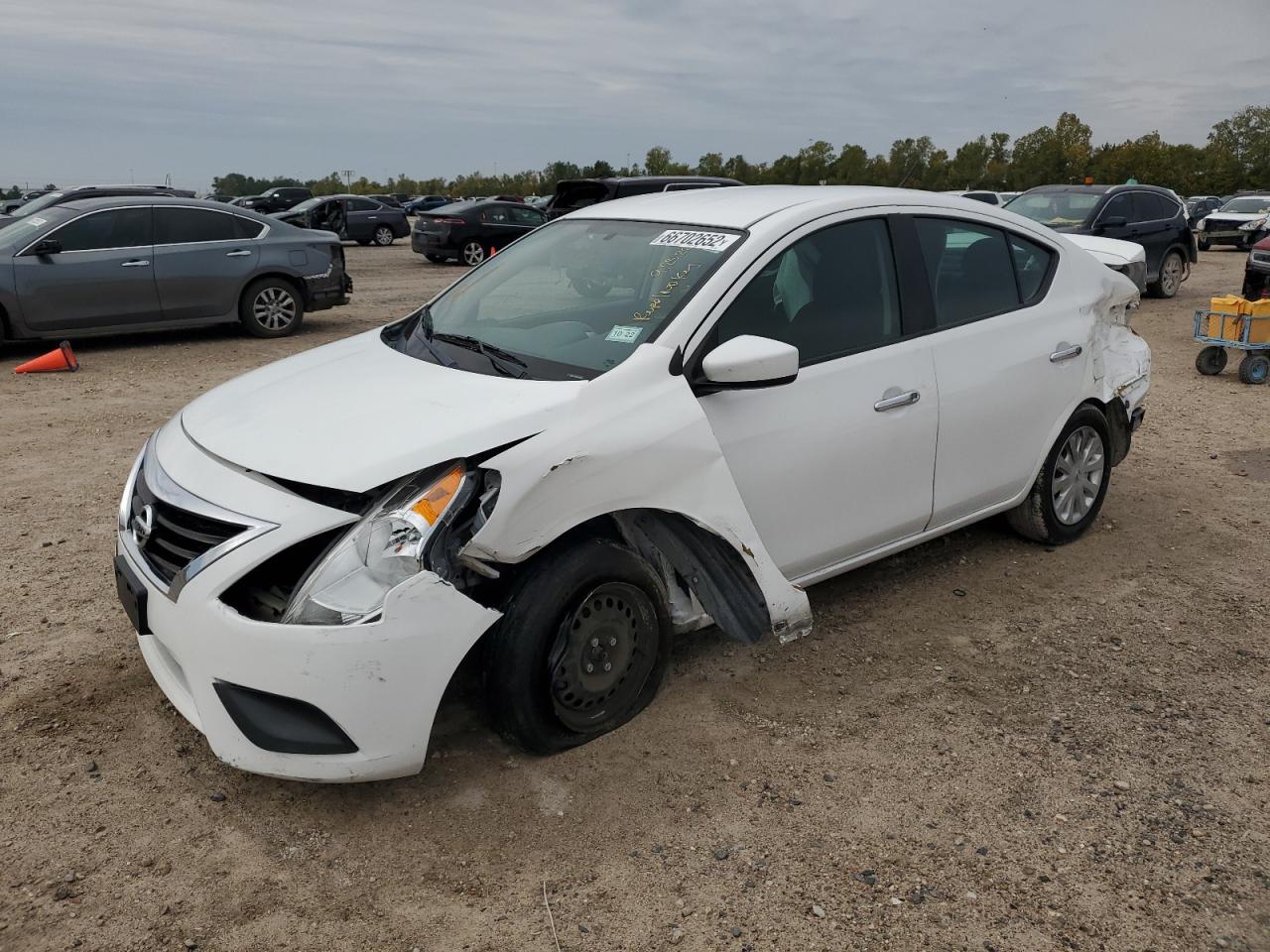 NISSAN VERSA 2019