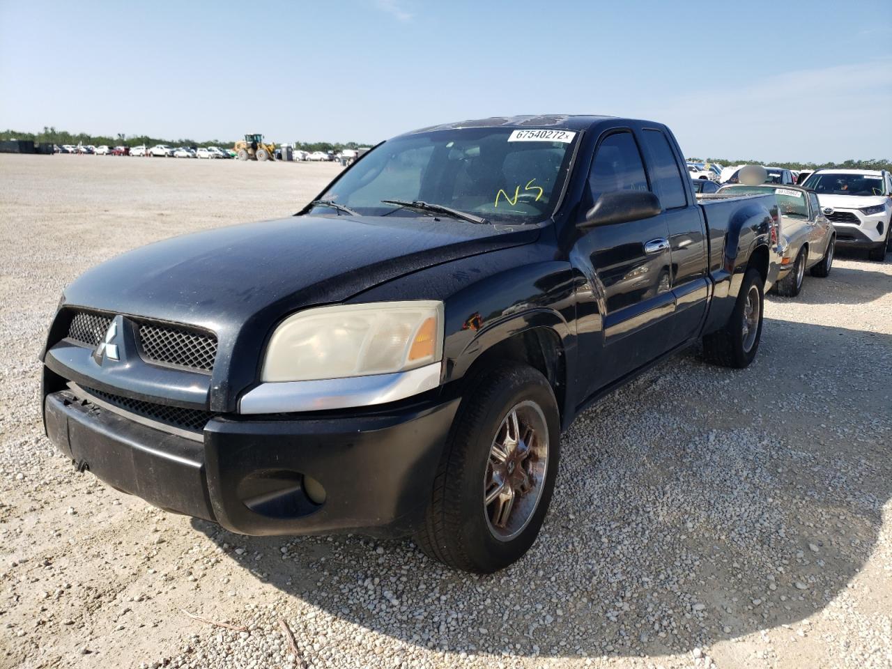 Mitsubishi Raider ls 2008