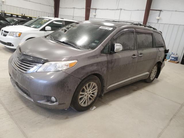 Toyota Sienna 2015