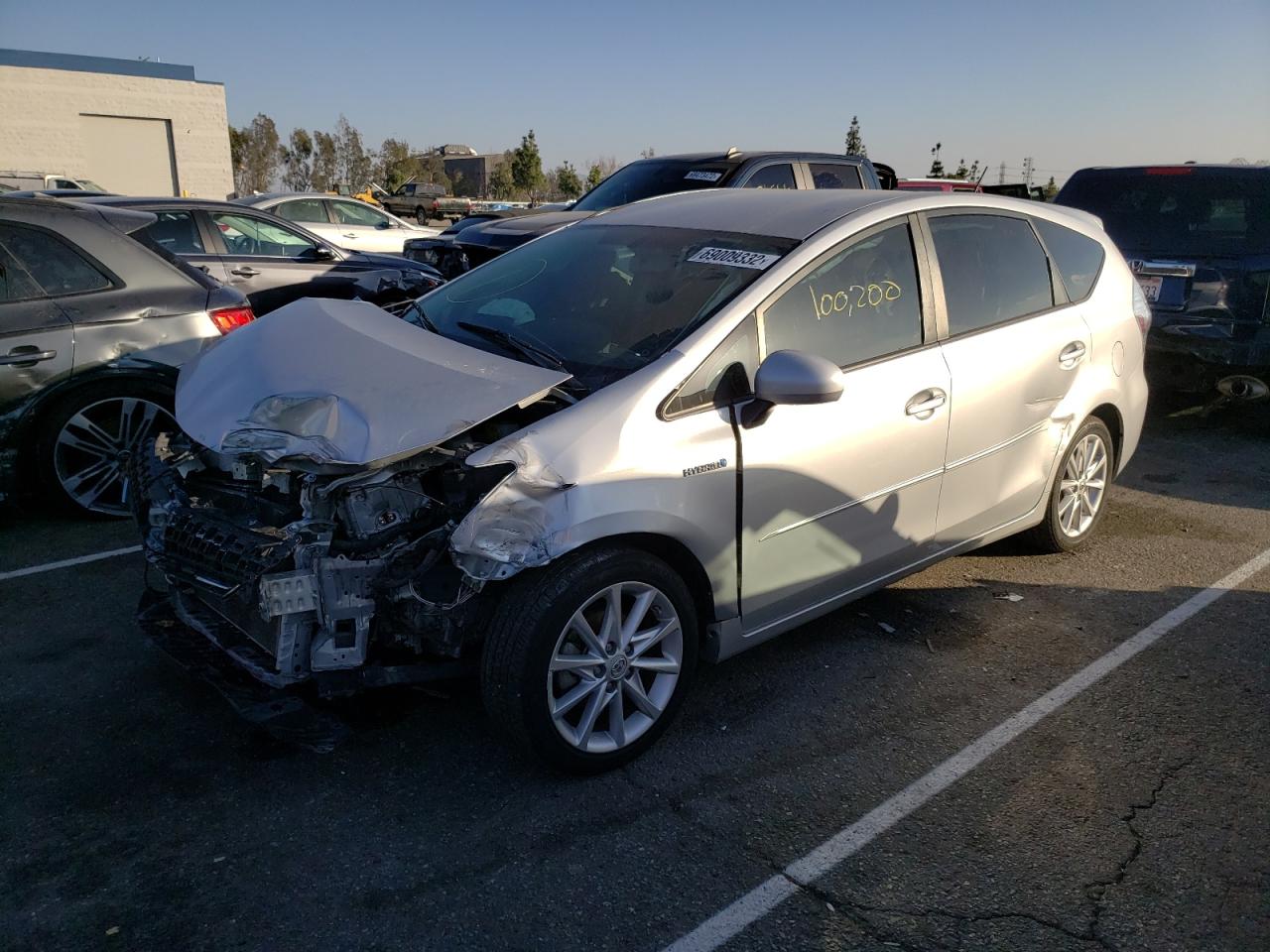 Toyota Prius v 2012