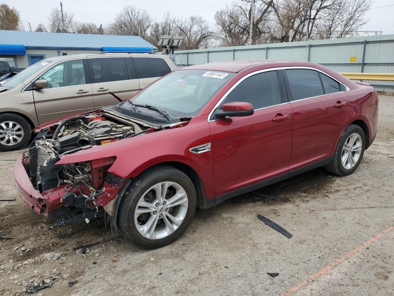 Ford Taurus 2016