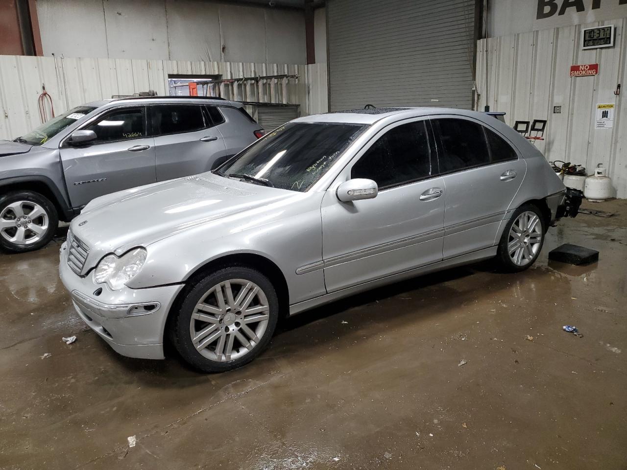 MERCEDES-BENZ C-CLASS 2005