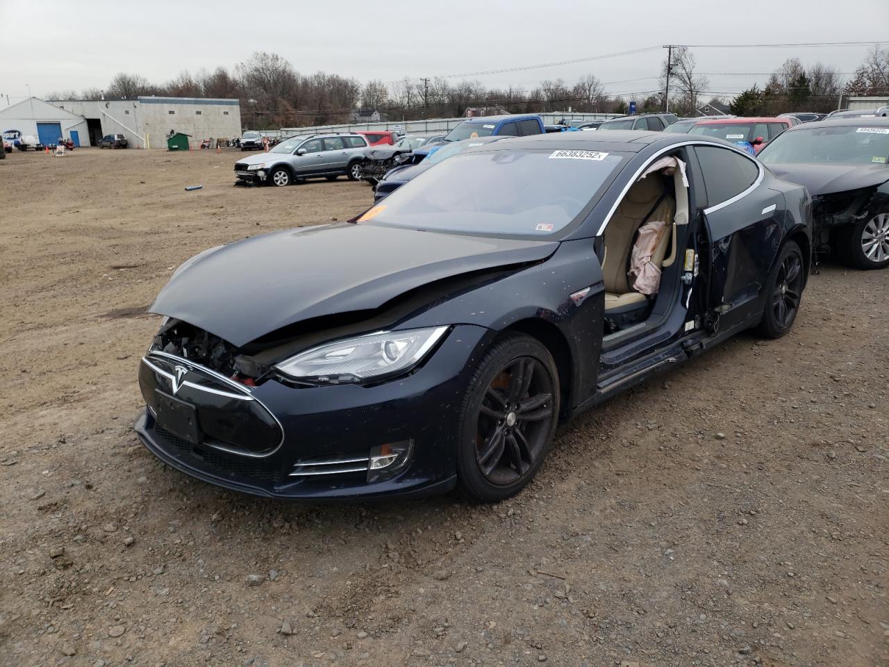 TESLA MODEL S 2014