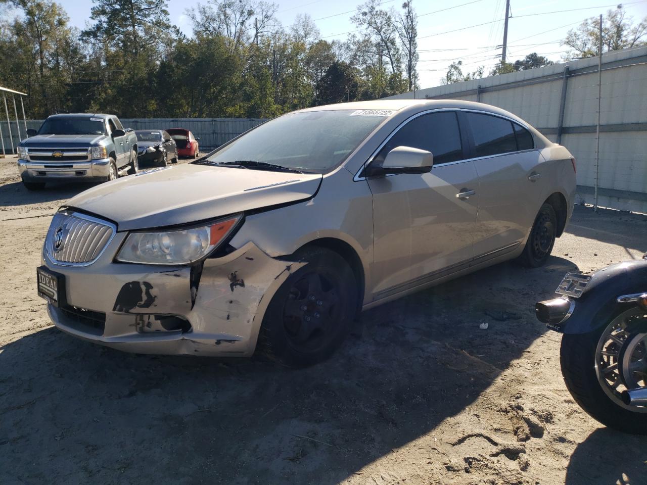 Buick Lacrosse 2011