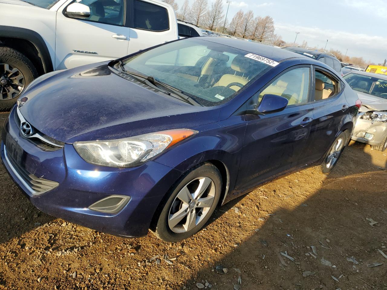 Hyundai Elantra 2013