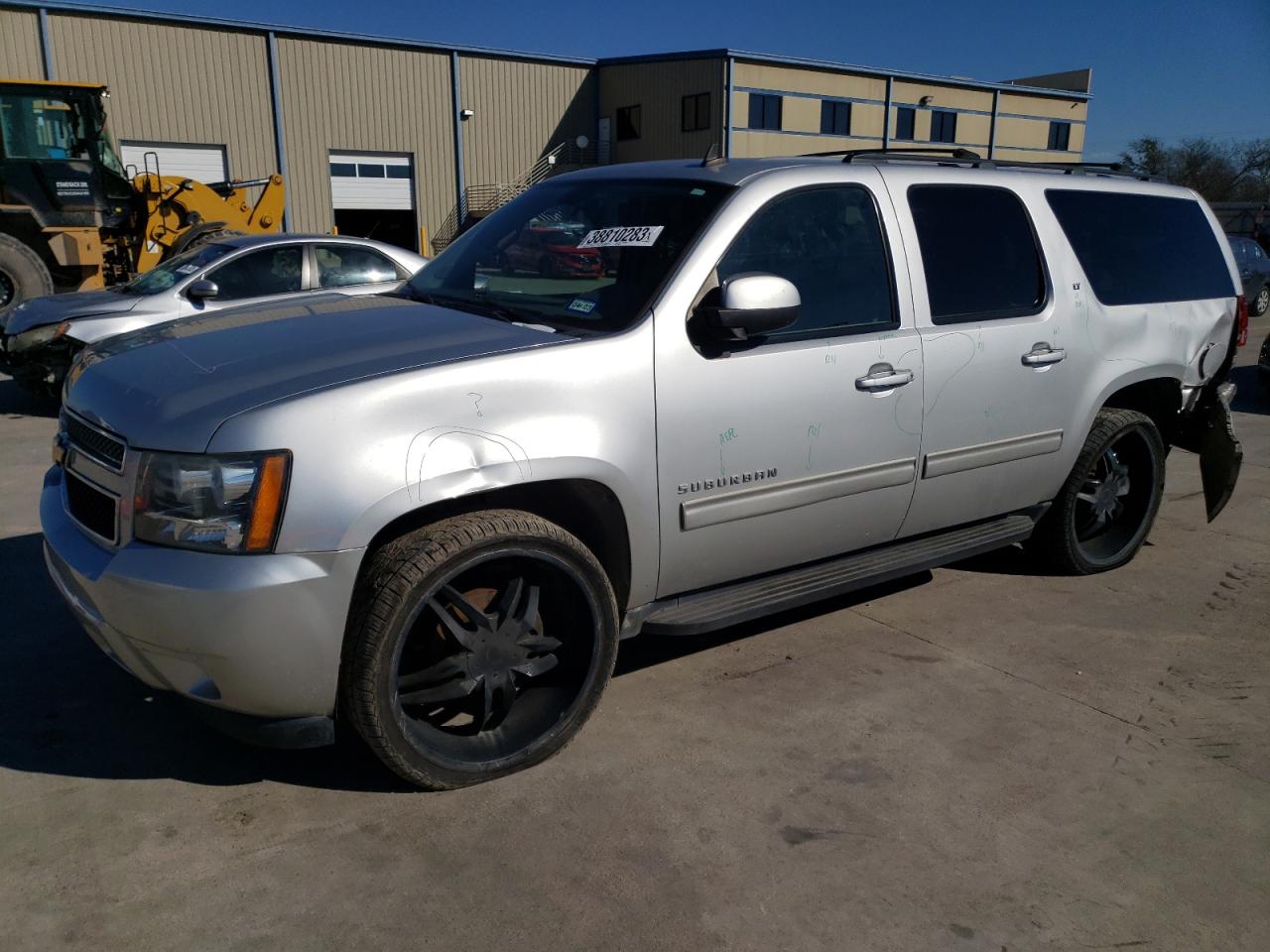 Chevrolet Suburban 2011