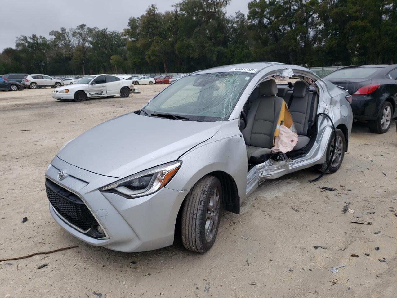 TOYOTA YARIS L 2019