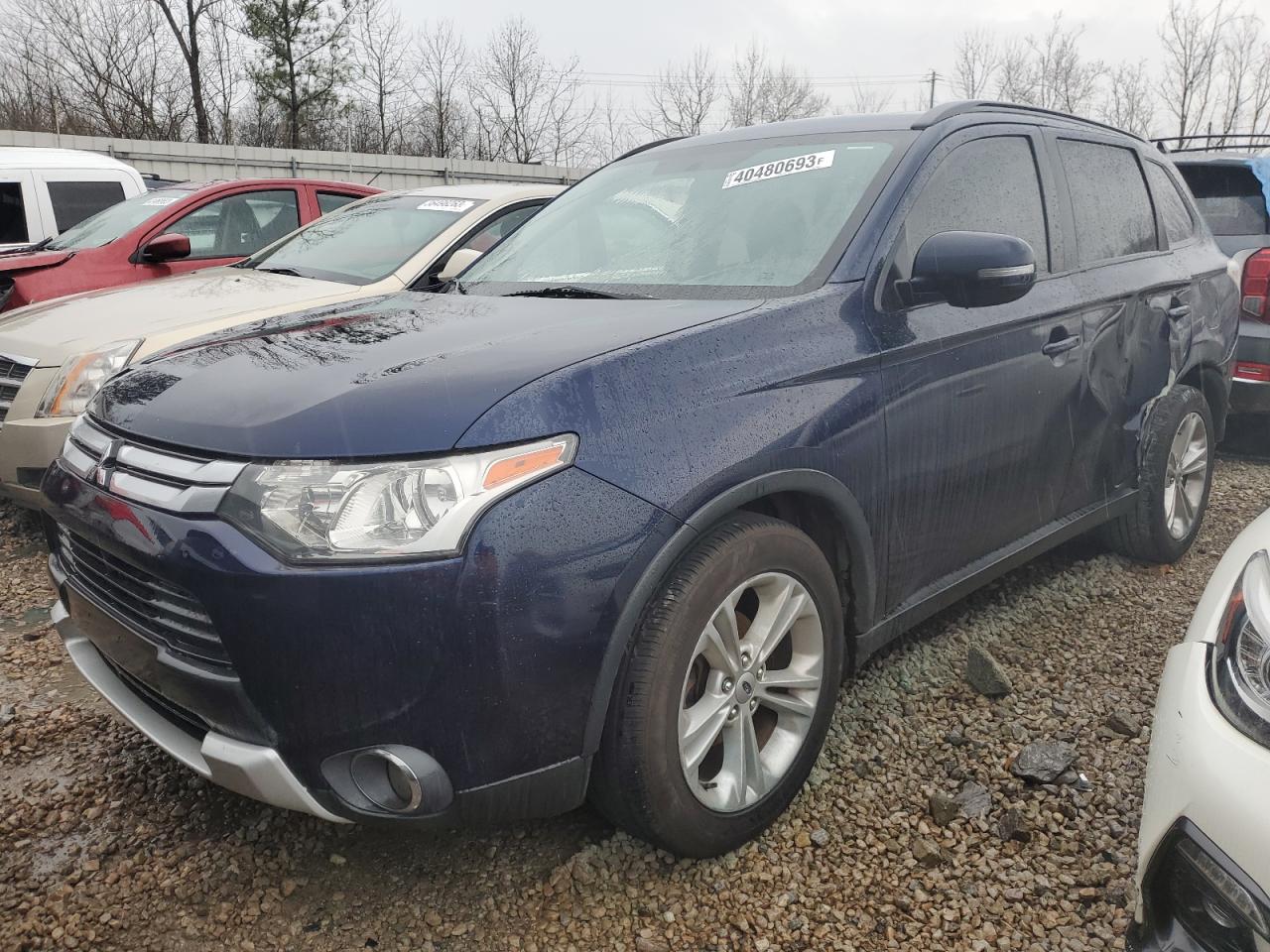 Mitsubishi Outlander 2015