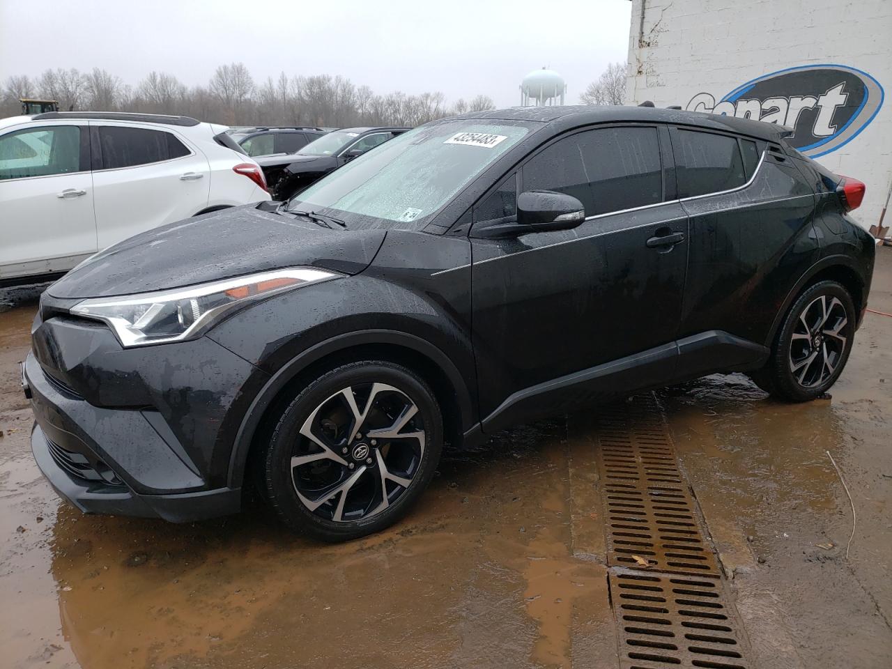 TOYOTA C-HR XLE 2019