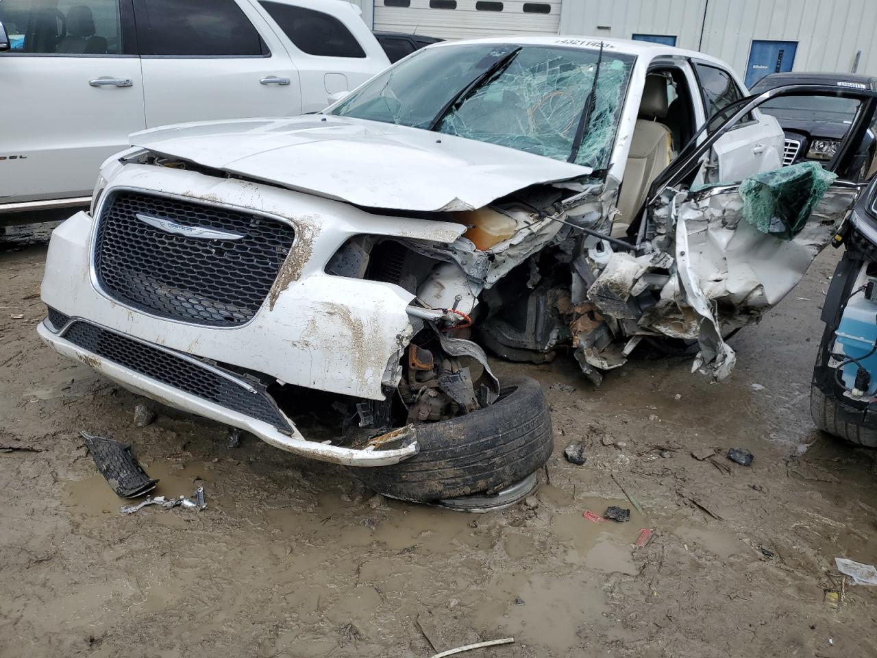 CHRYSLER 300 LIMITE 2015
