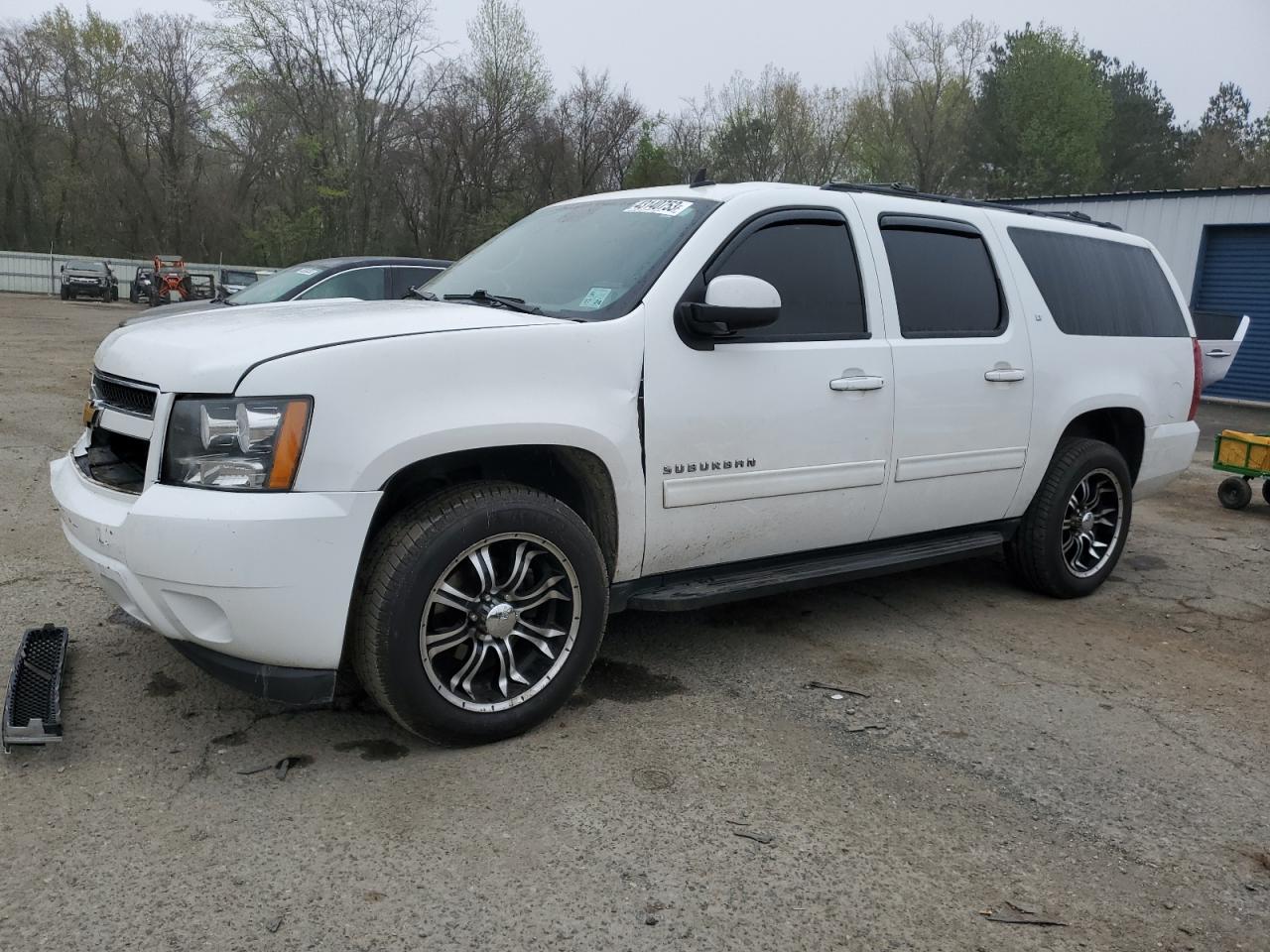 Chevrolet Suburban 2013