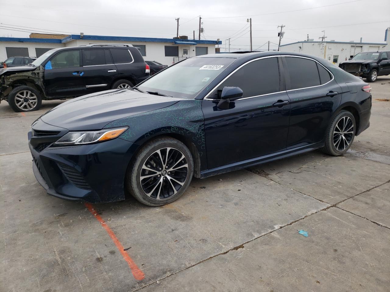 Toyota Camry 2018