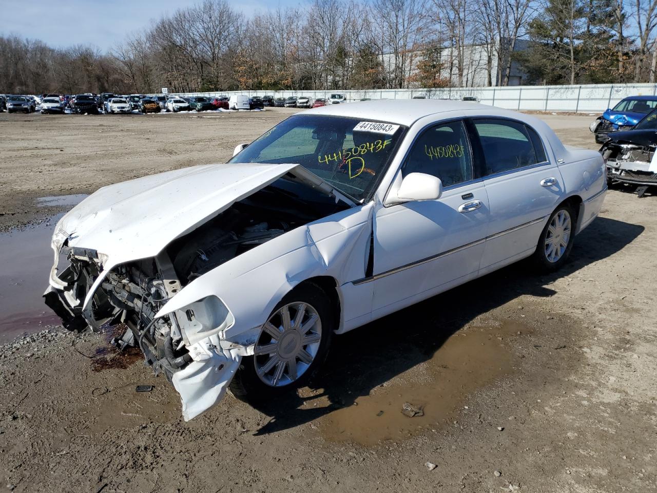 Lincoln Town car 2011