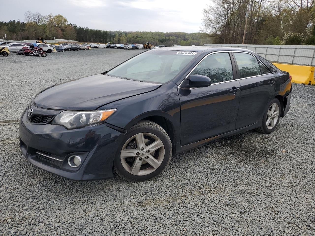 Toyota Camry 2014
