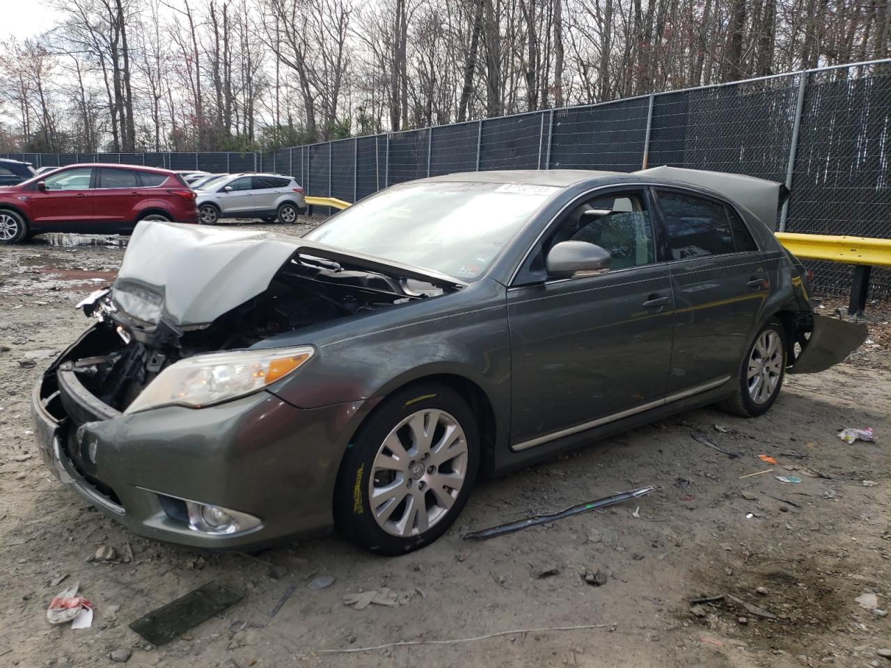 Toyota Avalon 2011