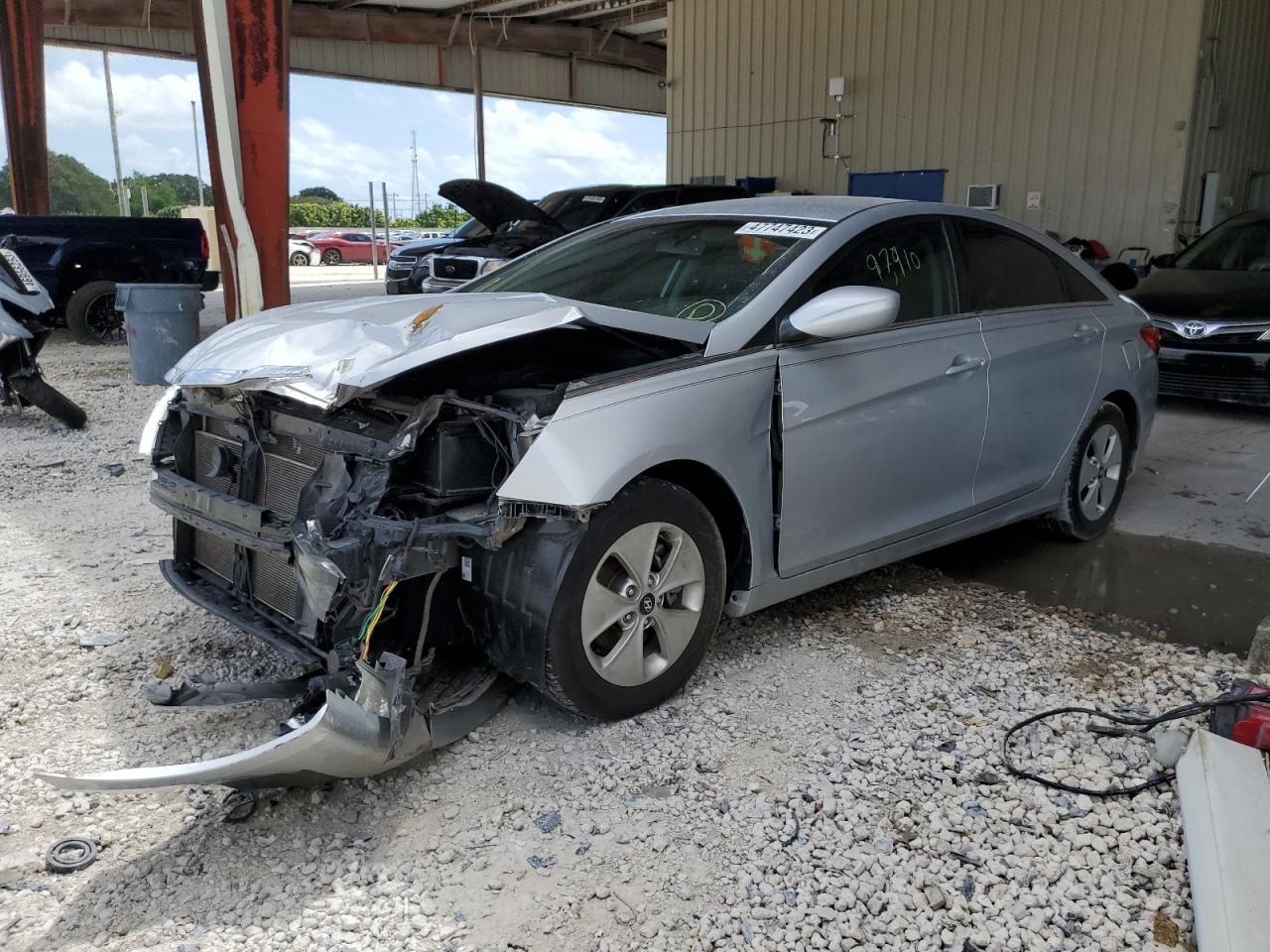 Hyundai Sonata 2013