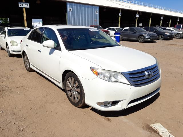 Toyota Avalon 2011