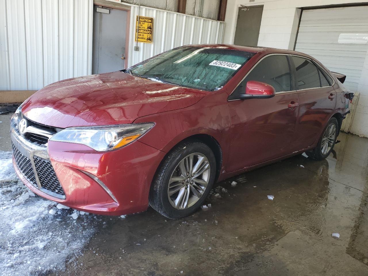 TOYOTA CAMRY LE 2016