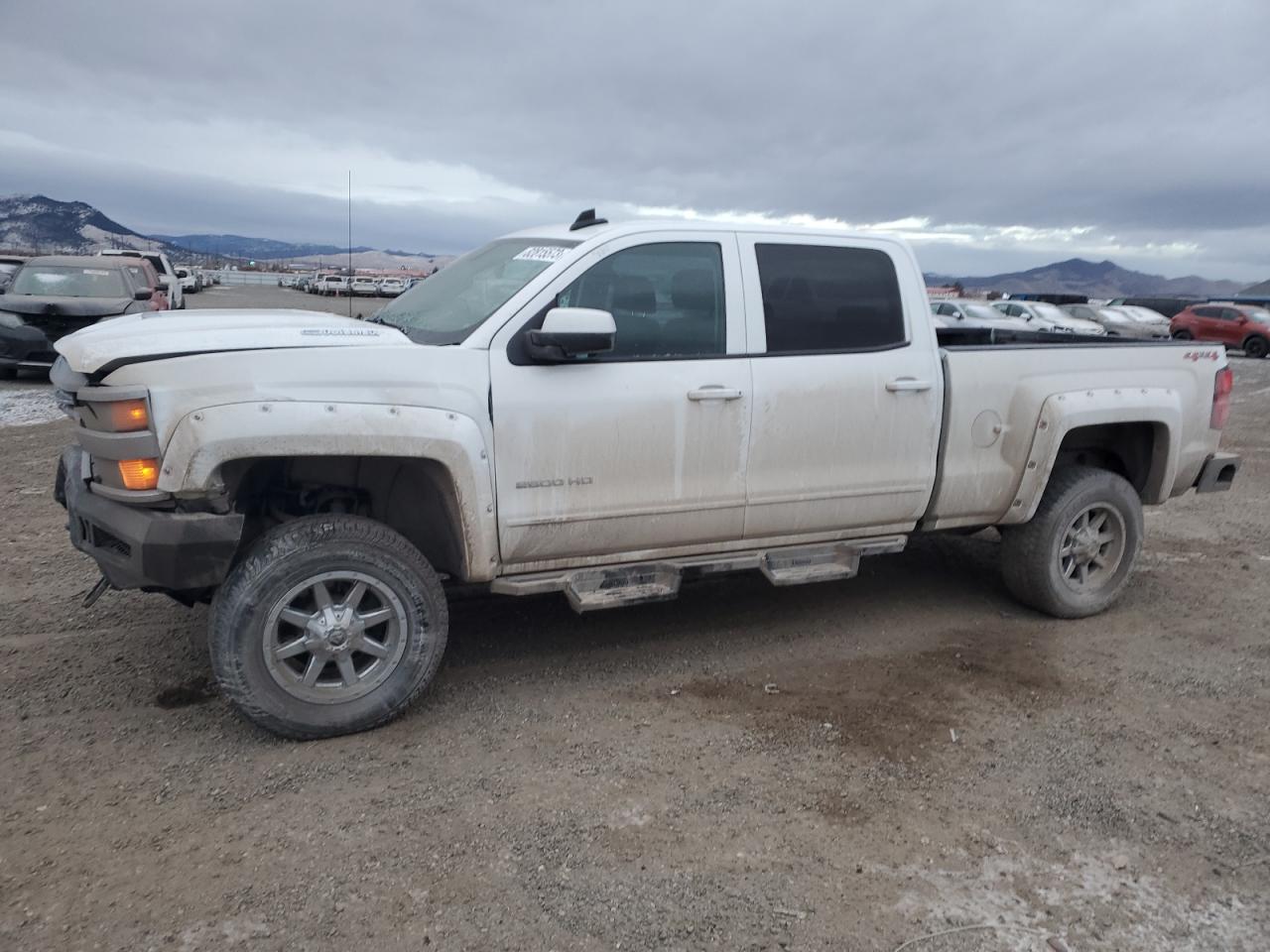 CHEVROLET SILVERADO 2018