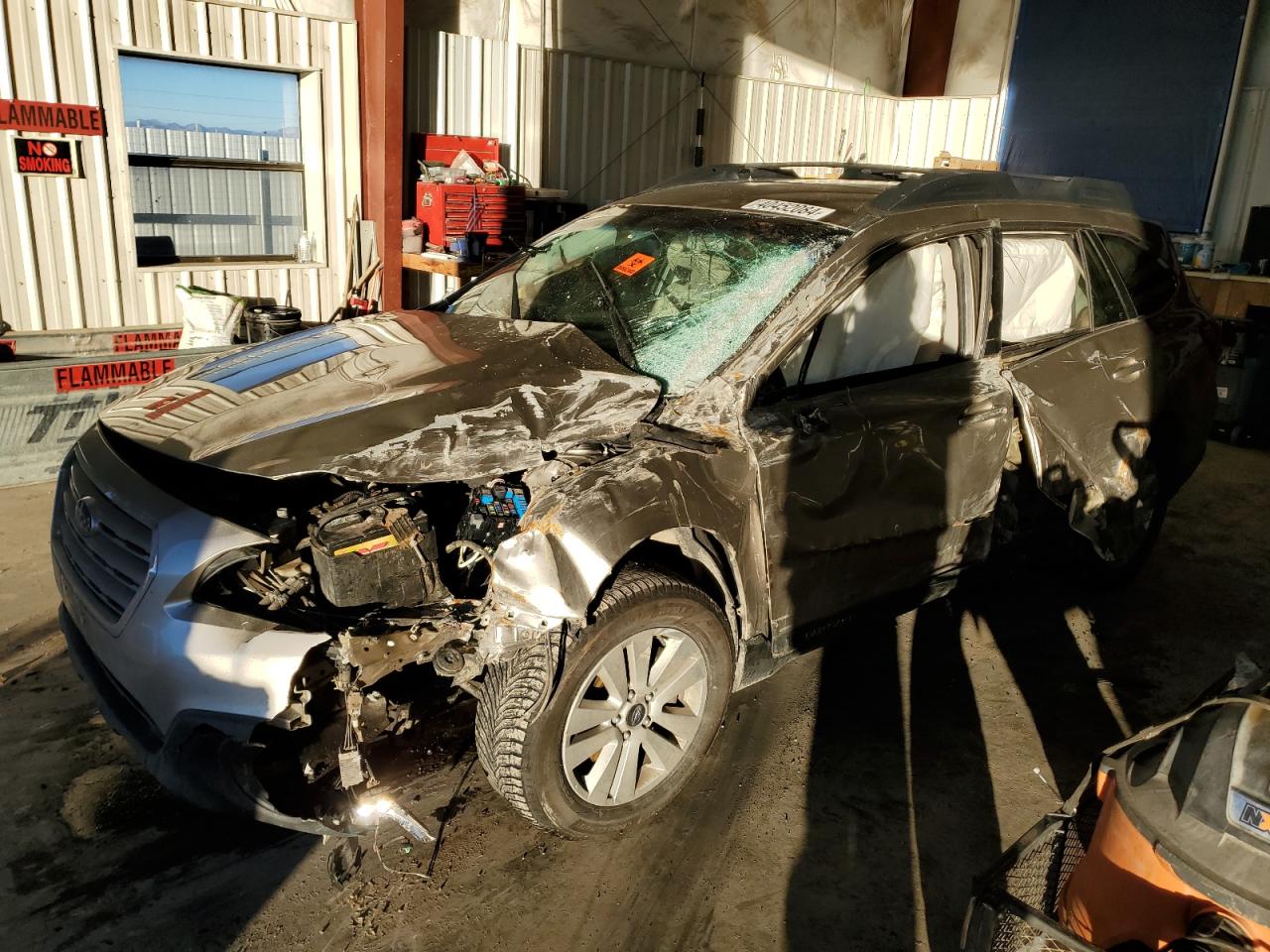 SUBARU OUTBACK 2. 2015