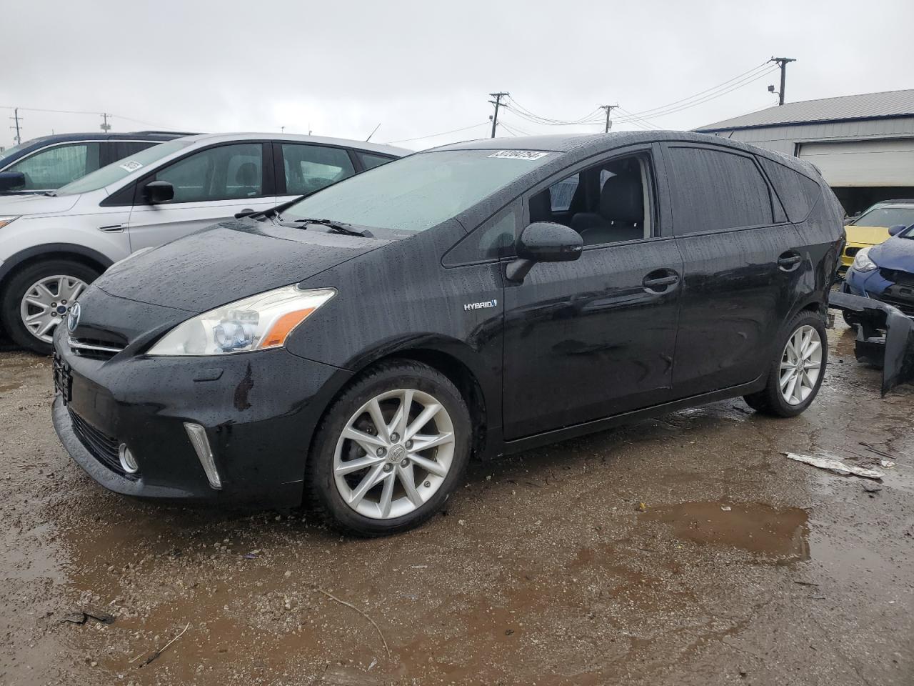 TOYOTA PRIUS V 2012