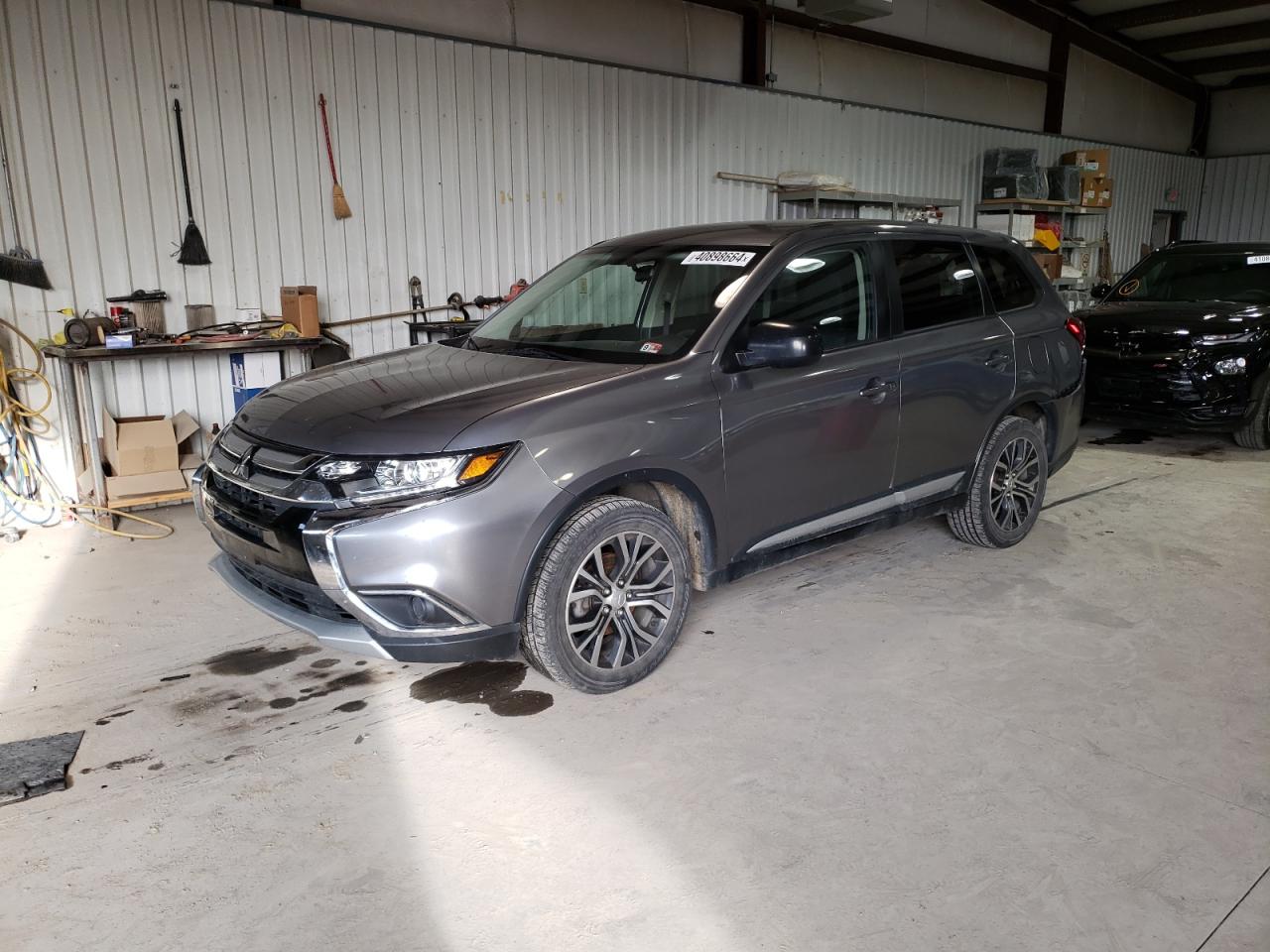 MITSUBISHI OUTLANDER 2018