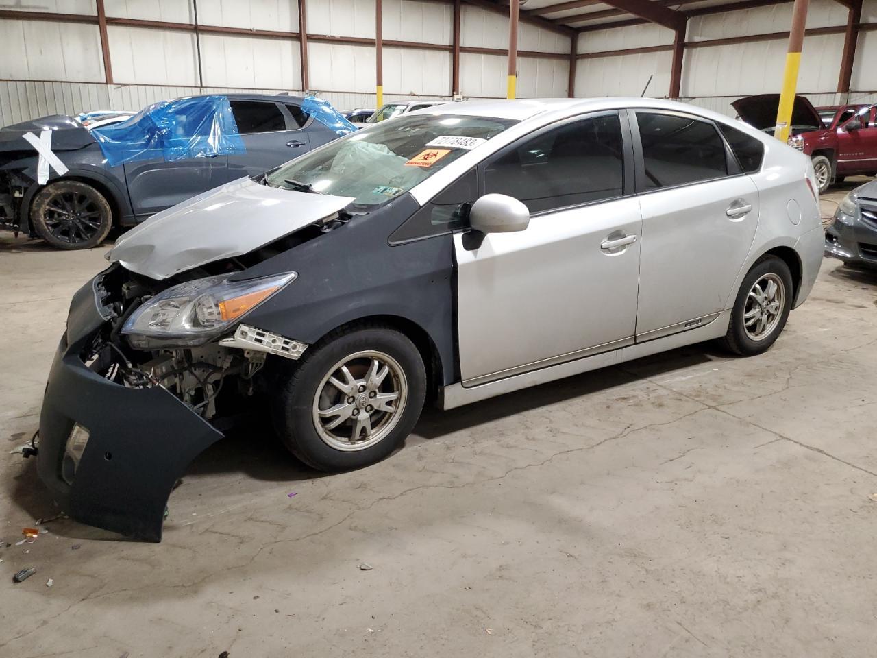TOYOTA PRIUS 2011