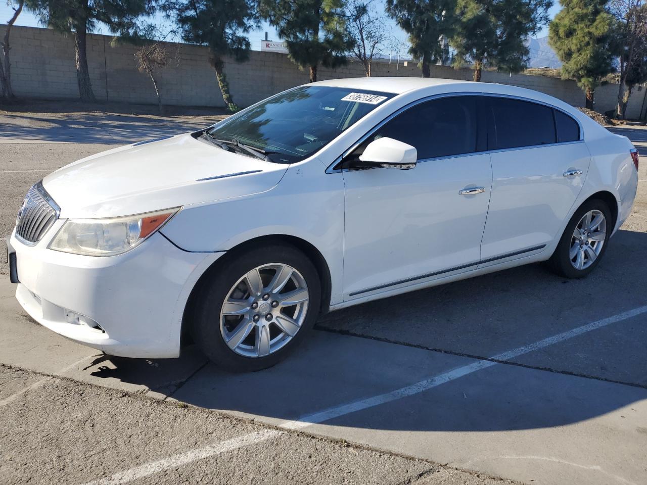BUICK Lacrosse C 2011