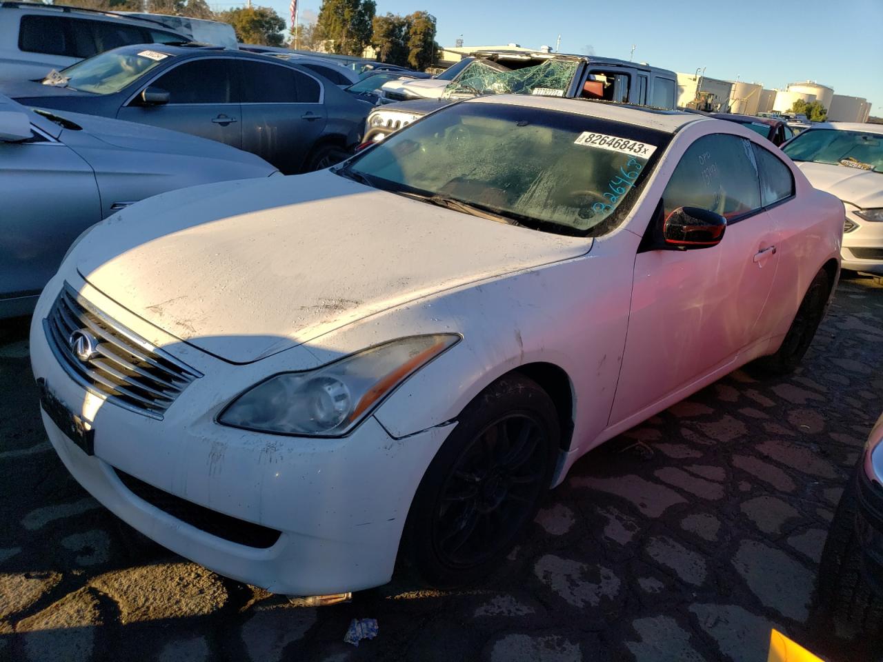 INFINITI G37 2010