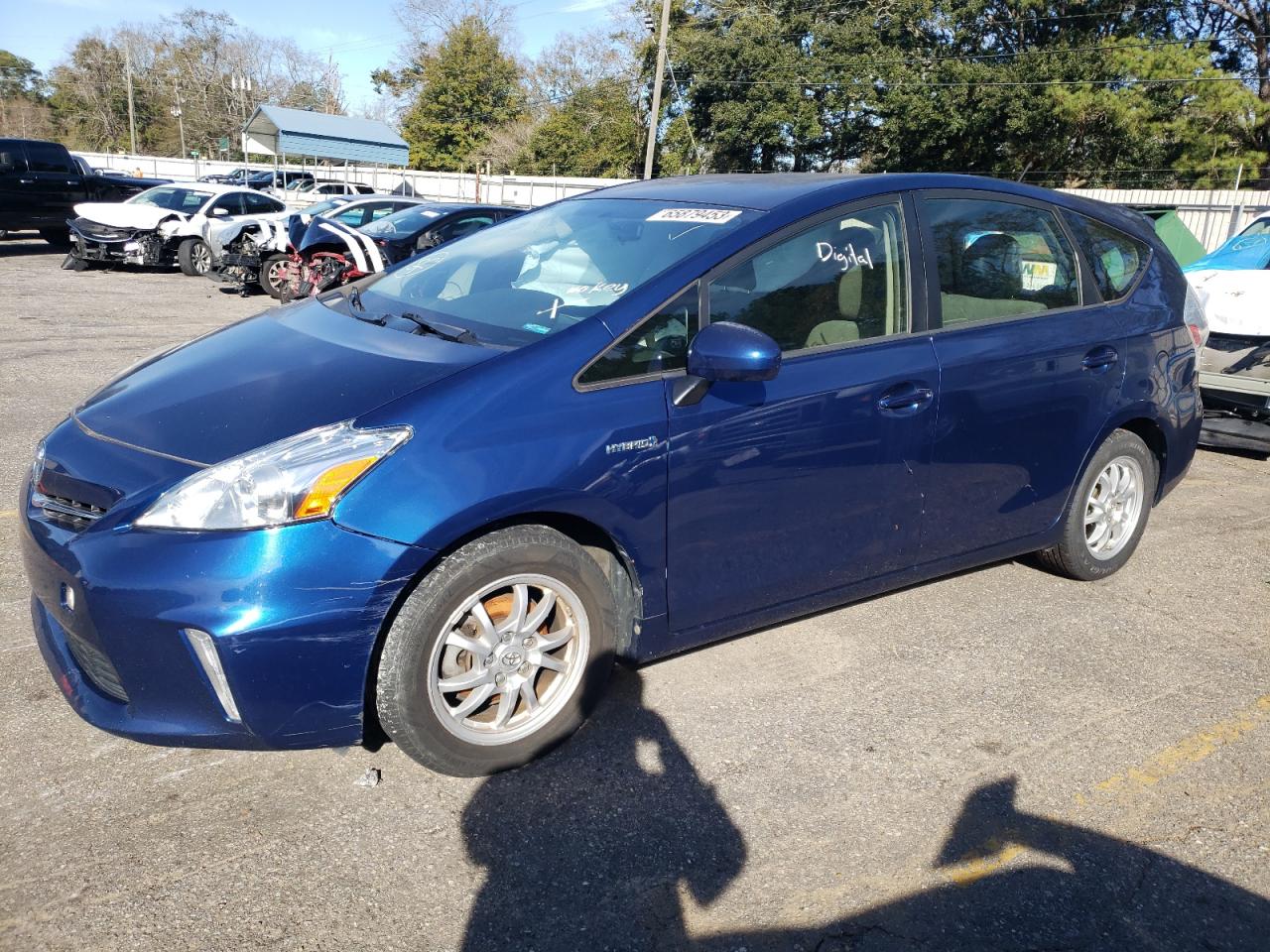 TOYOTA PRIUS V 2012