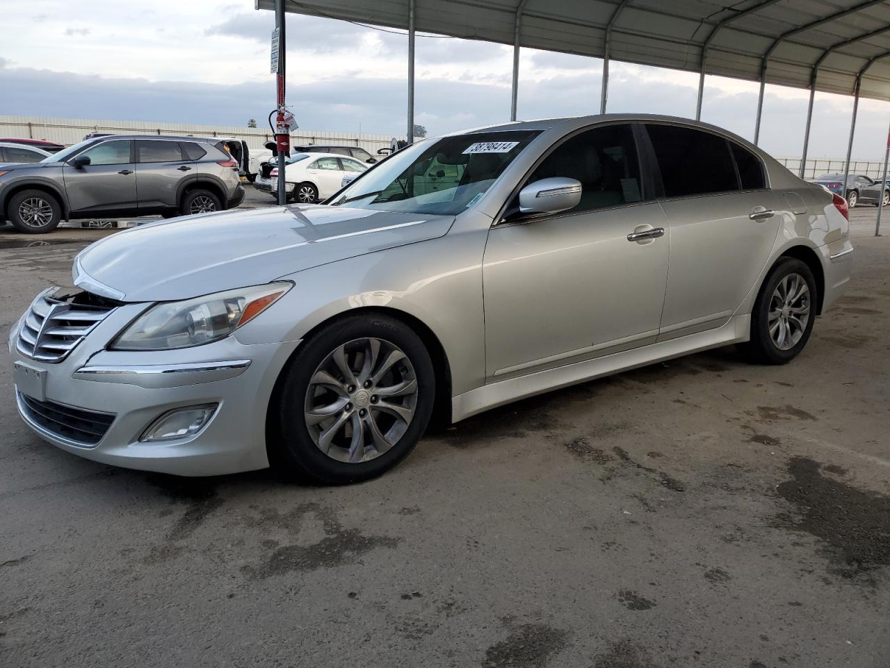 HYUNDAI GENESIS 3. 2012