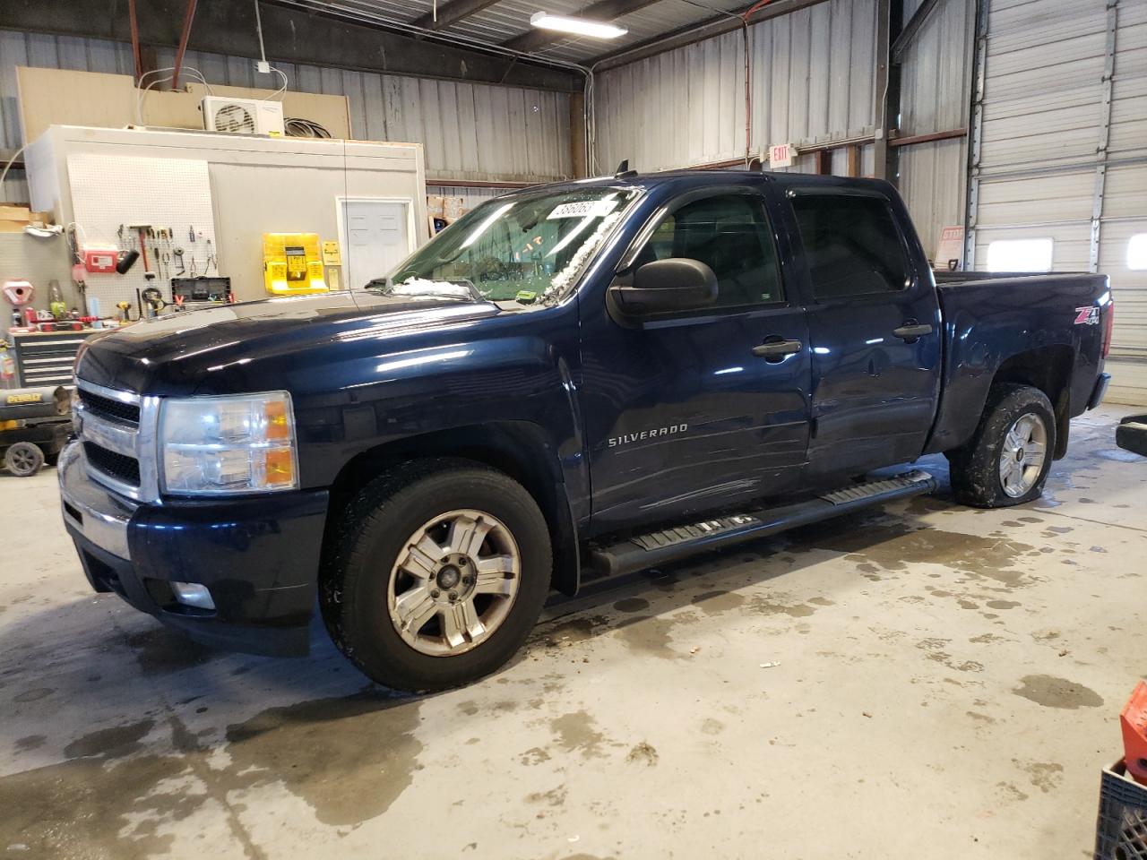 CHEVROLET SILVERADO 2011